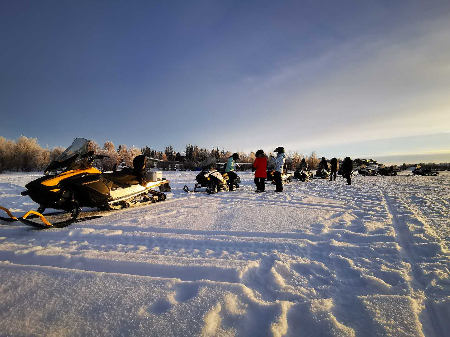 雪上電單車 Snowmobile